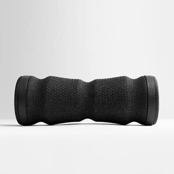 Hyperice Vyper GO Foam Roller Black 4 Hyperice Vyper GO Foam Roller Black - Image 2