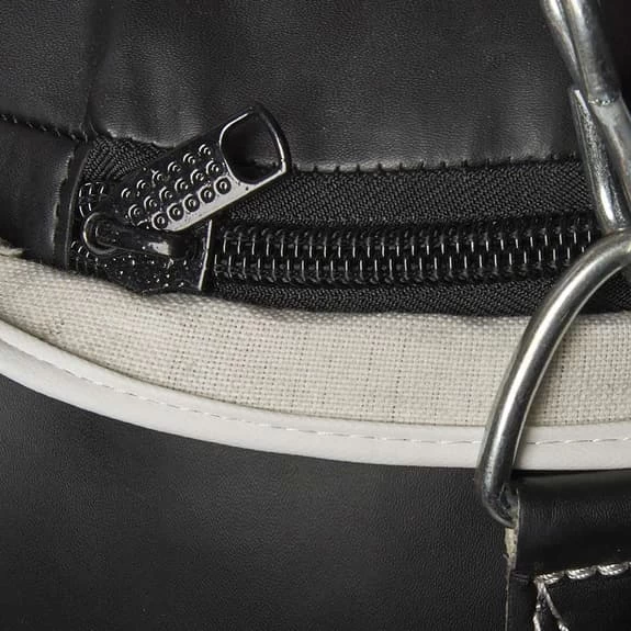 Leone 1947 Basic Punching Bag Black White 5 Leone 1947 Basic Punching Bag Black White - Image 3